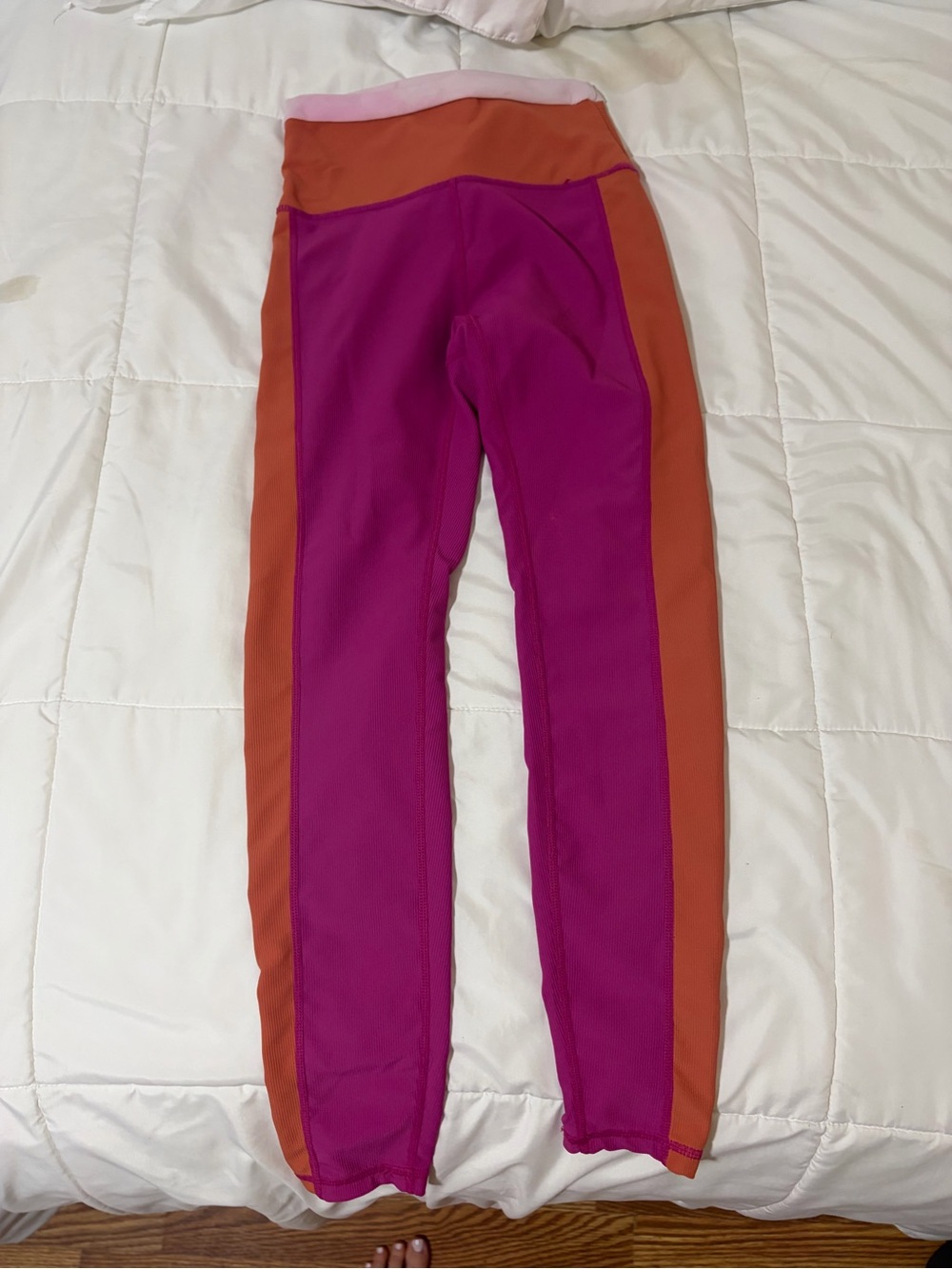 Wilo Pink and Orange Women’s Legginfs